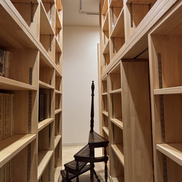 納品事例（ライブラリーステップ）