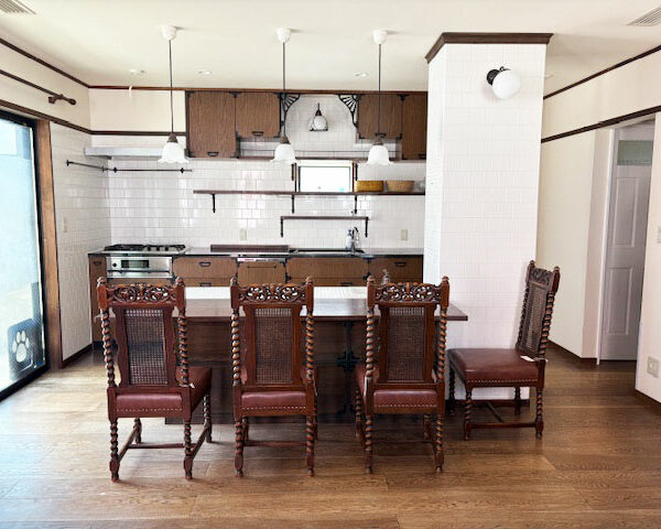 納品事例（ダイニングチェア）