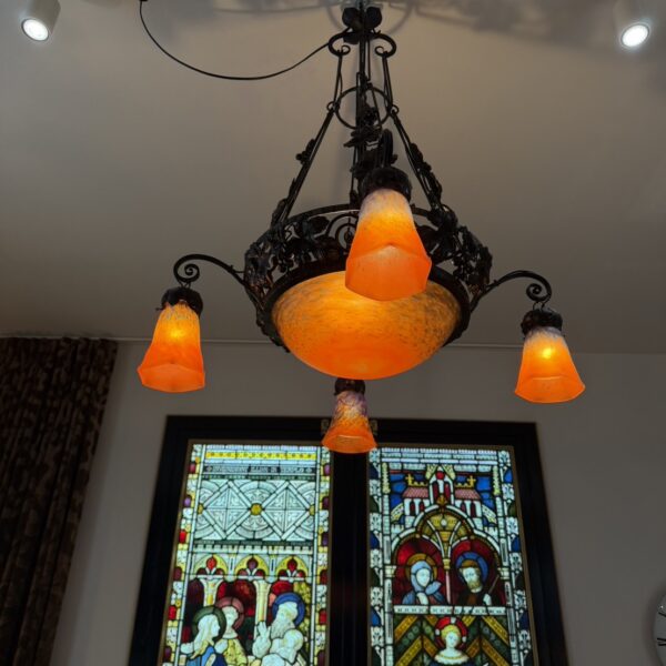 納品事例(シュナイダー天吊灯)